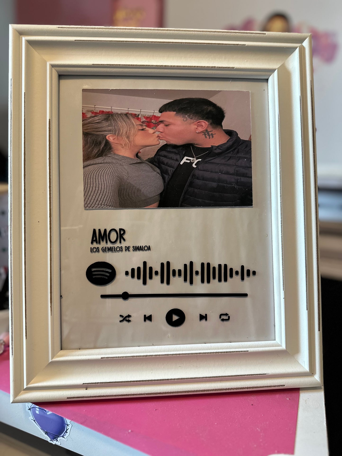 Custom music photo frame