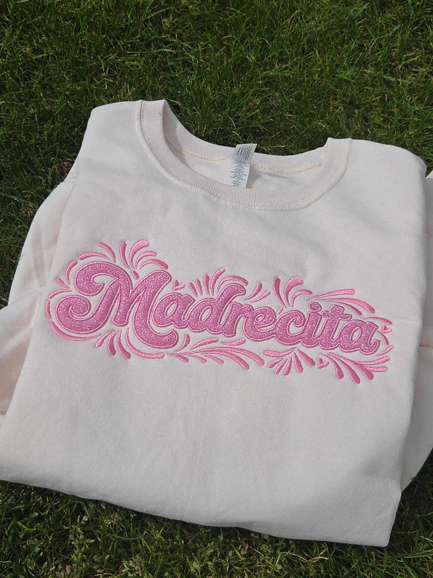 Madrecita Embroidery Appliqué Sweater
