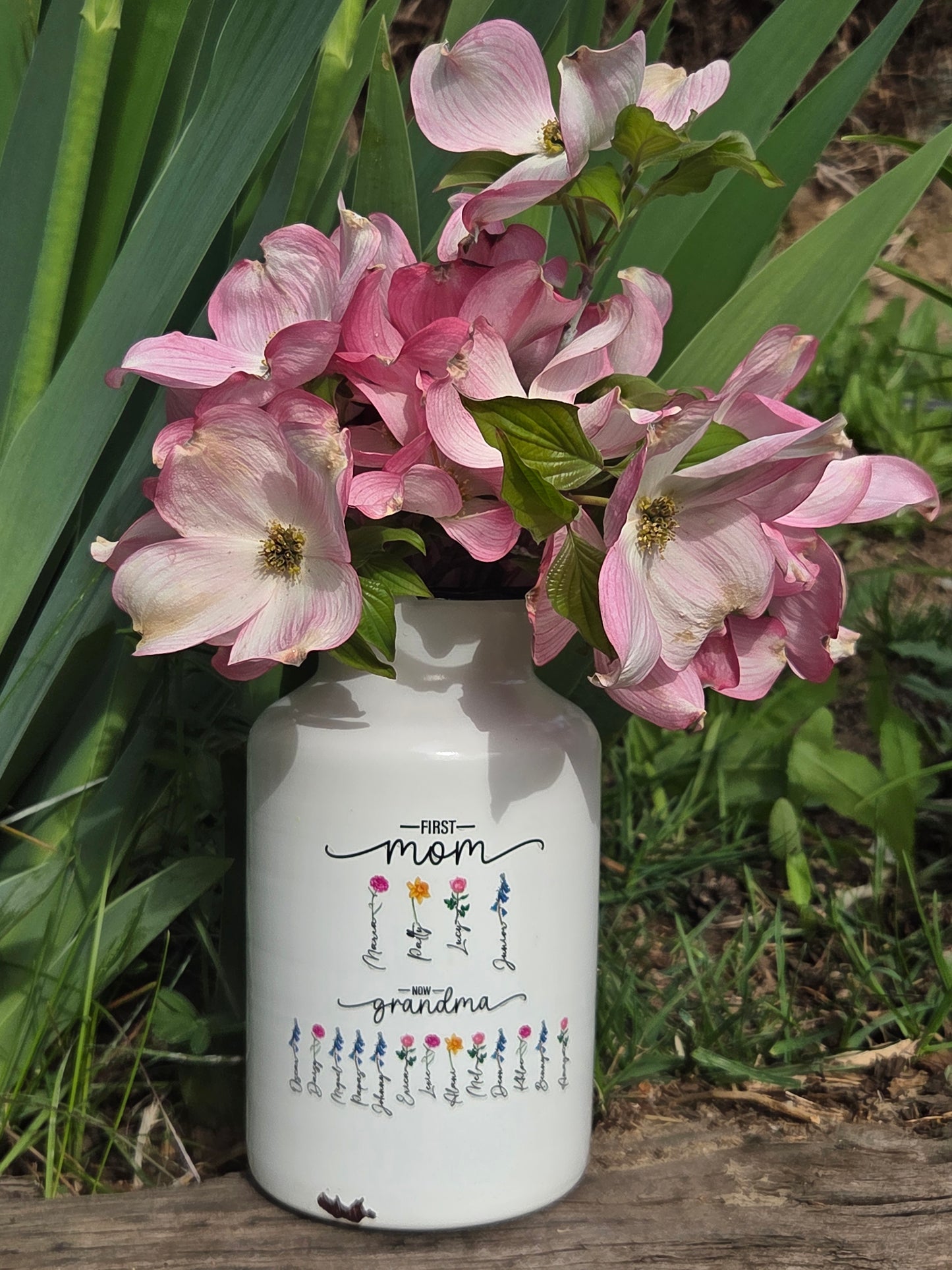 Custom “First Mom, Now Grandma” UV DTF Vase Decal – Personalized Mother’s Day Gift