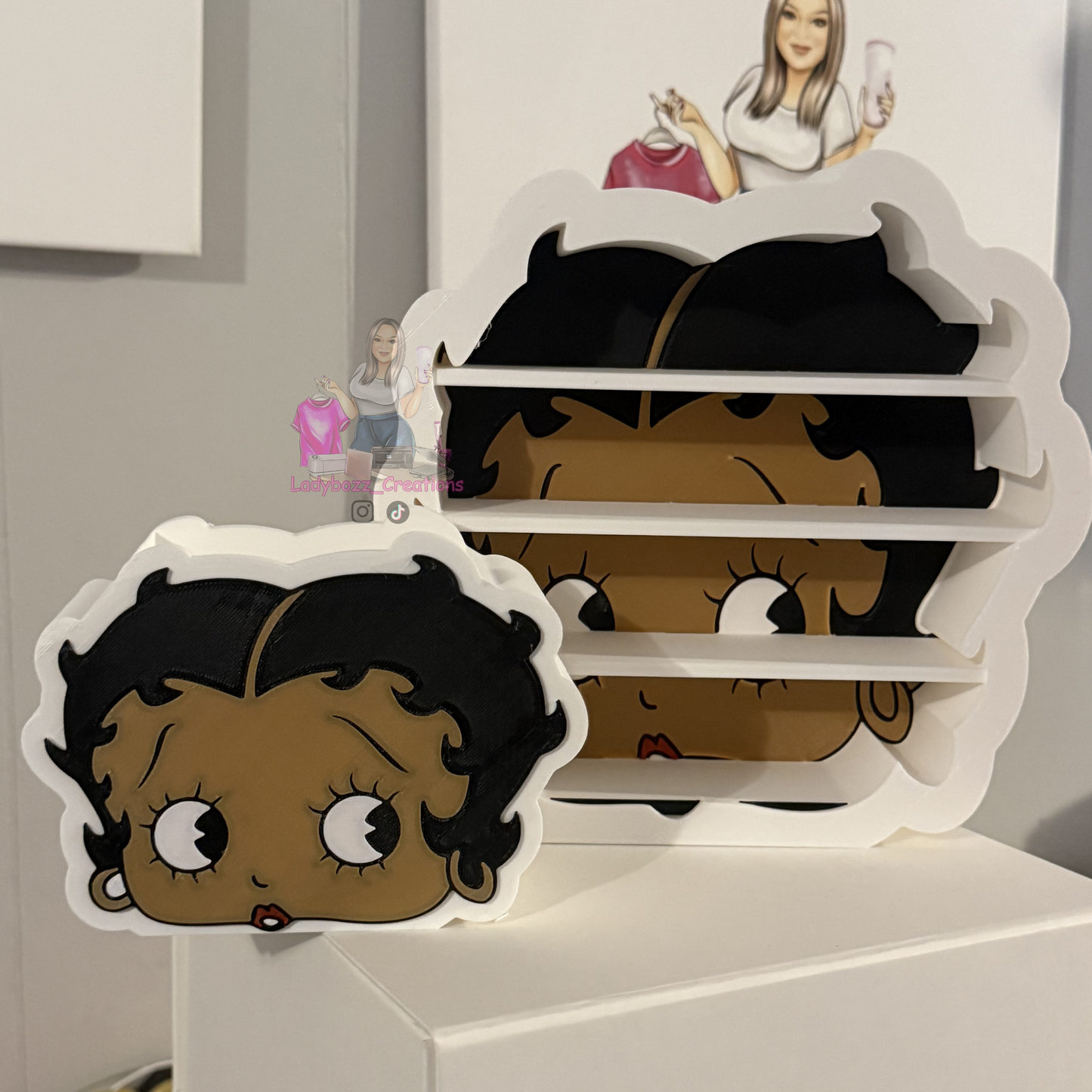 Betty Girl/Organizer/Pen holder and-or shelf/3d print