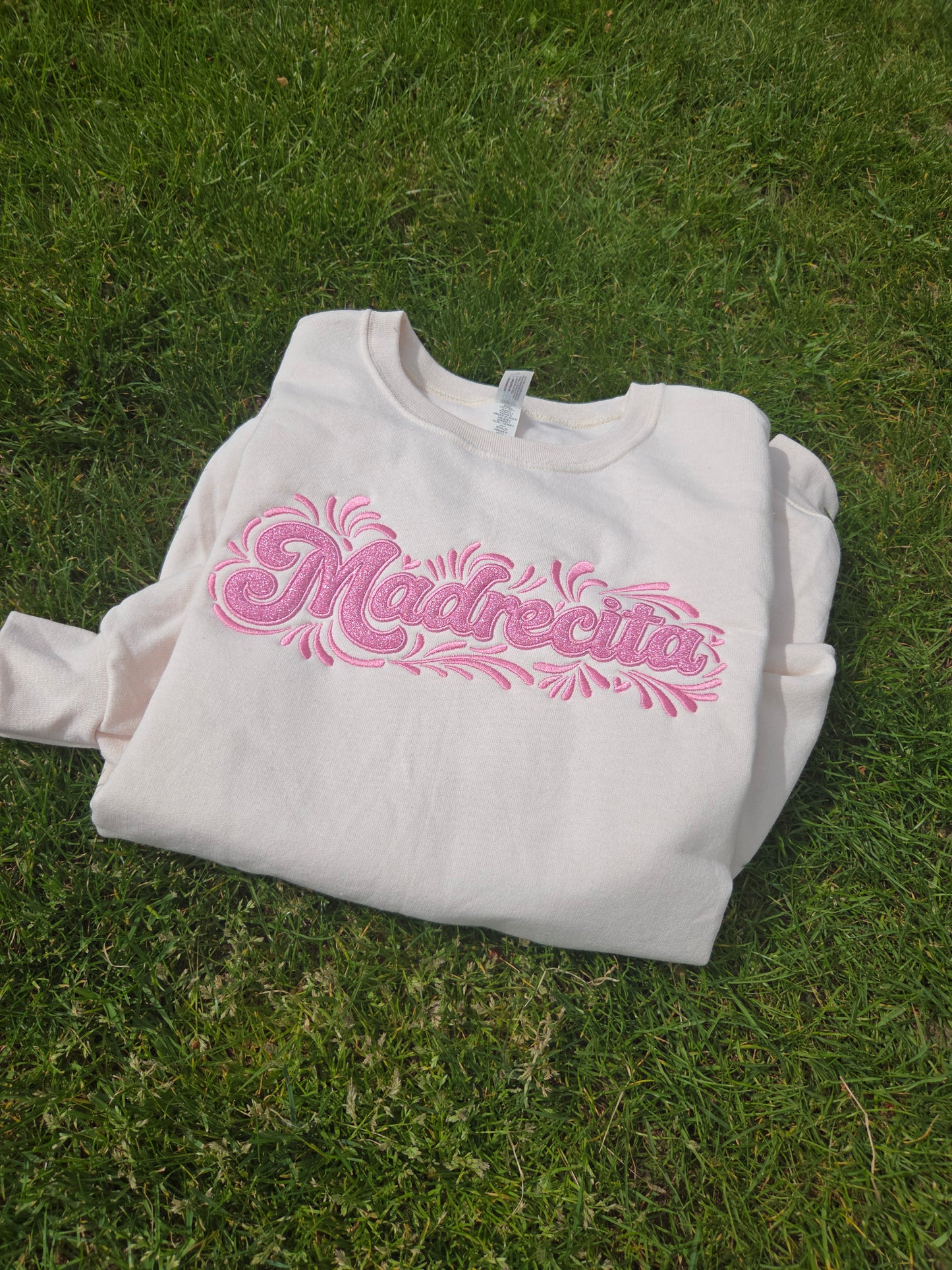Madrecita Embroidery Appliqué Sweater